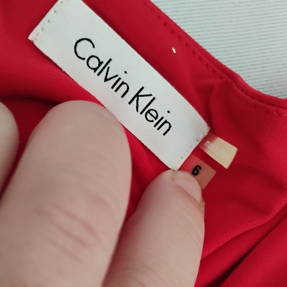 Calvin Klein Women's Size 6 Elegant Red Wrap Style Dress - Picture 3 of 3